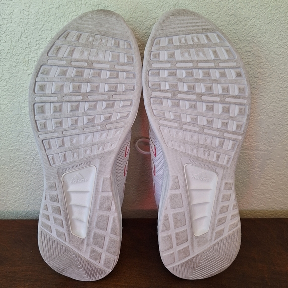 Adidas womens run falcon 2.0, gently used condition. Worn a few times - Picture 5 of 7